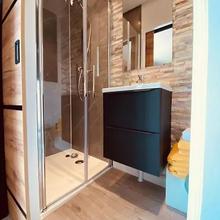 Nyaraló Le Du Bonheur Avec Jacuzzi Privatif *