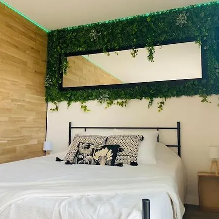 Le Du Bonheur Avec Jacuzzi Privatif Urimenil