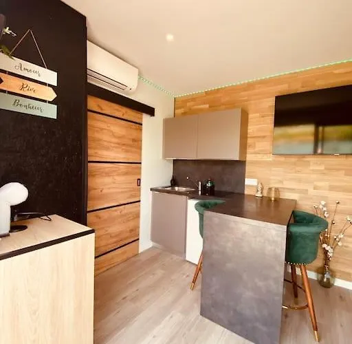 Le Du Bonheur Avec Jacuzzi Privatif Semesterbostad *