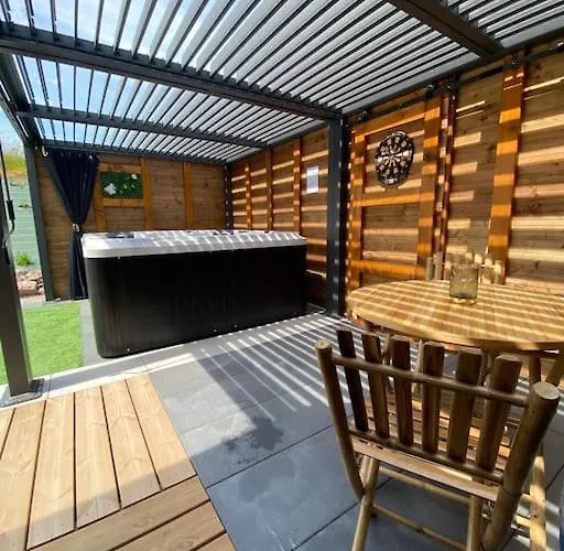 Le Du Bonheur Avec Jacuzzi Privatif Semesterbostad Urimenil