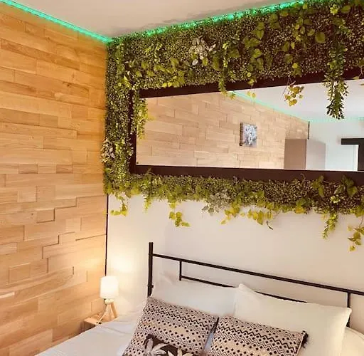 Le Du Bonheur Avec Jacuzzi Privatif Urimenil