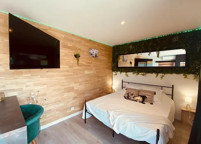 Le Du Bonheur Avec Jacuzzi Privatif * Urimenil