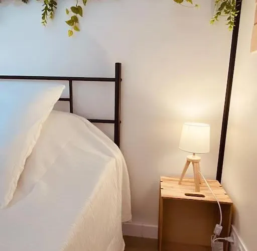 Semesterbostad Le Du Bonheur Avec Jacuzzi Privatif *