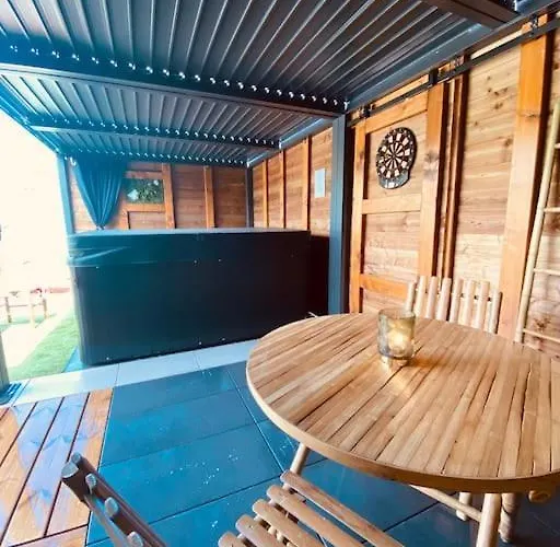 Le Du Bonheur Avec Jacuzzi Privatif *