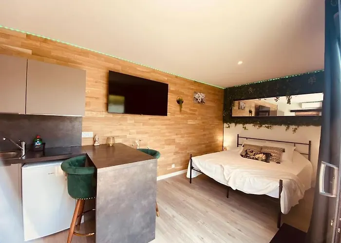 Le Du Bonheur Avec Jacuzzi Privatif *